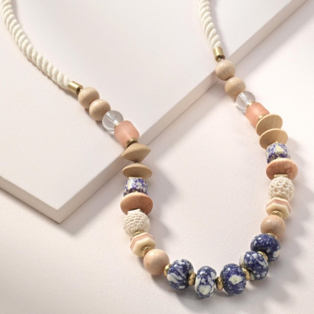 :: Stella & Dot Abriana Necklace - Picture 7 of 7